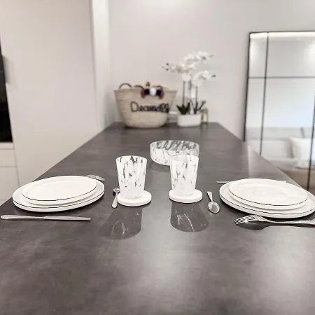 4 Personnes Piscine Jacuzzi And Parking Deauville