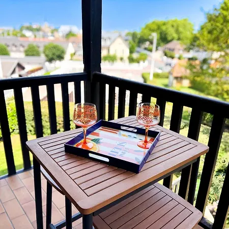 4 Personnes Piscine Jacuzzi And Parking * Deauville